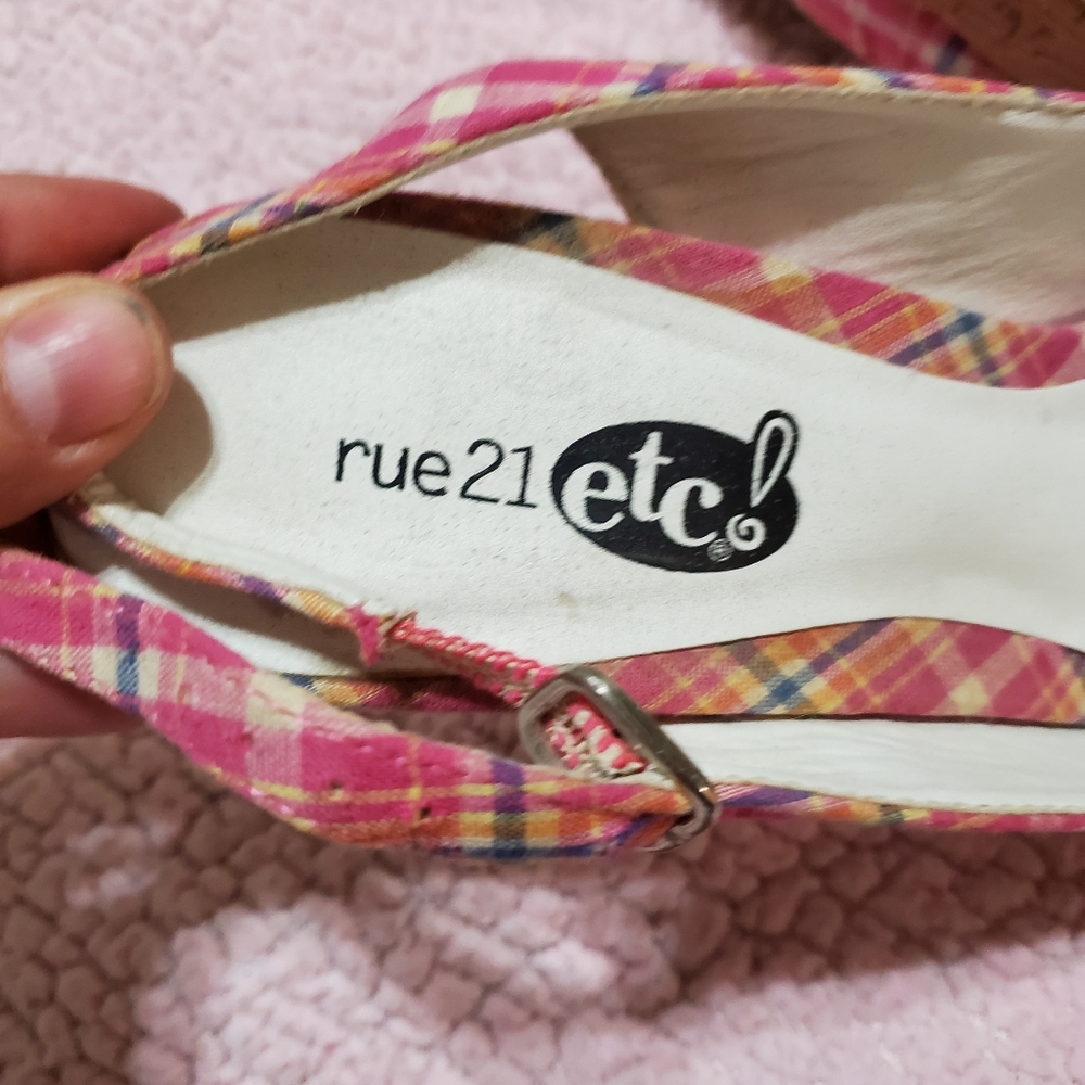 Pink Plaid Heels Rue 21 etc - Picture 5 of 8
